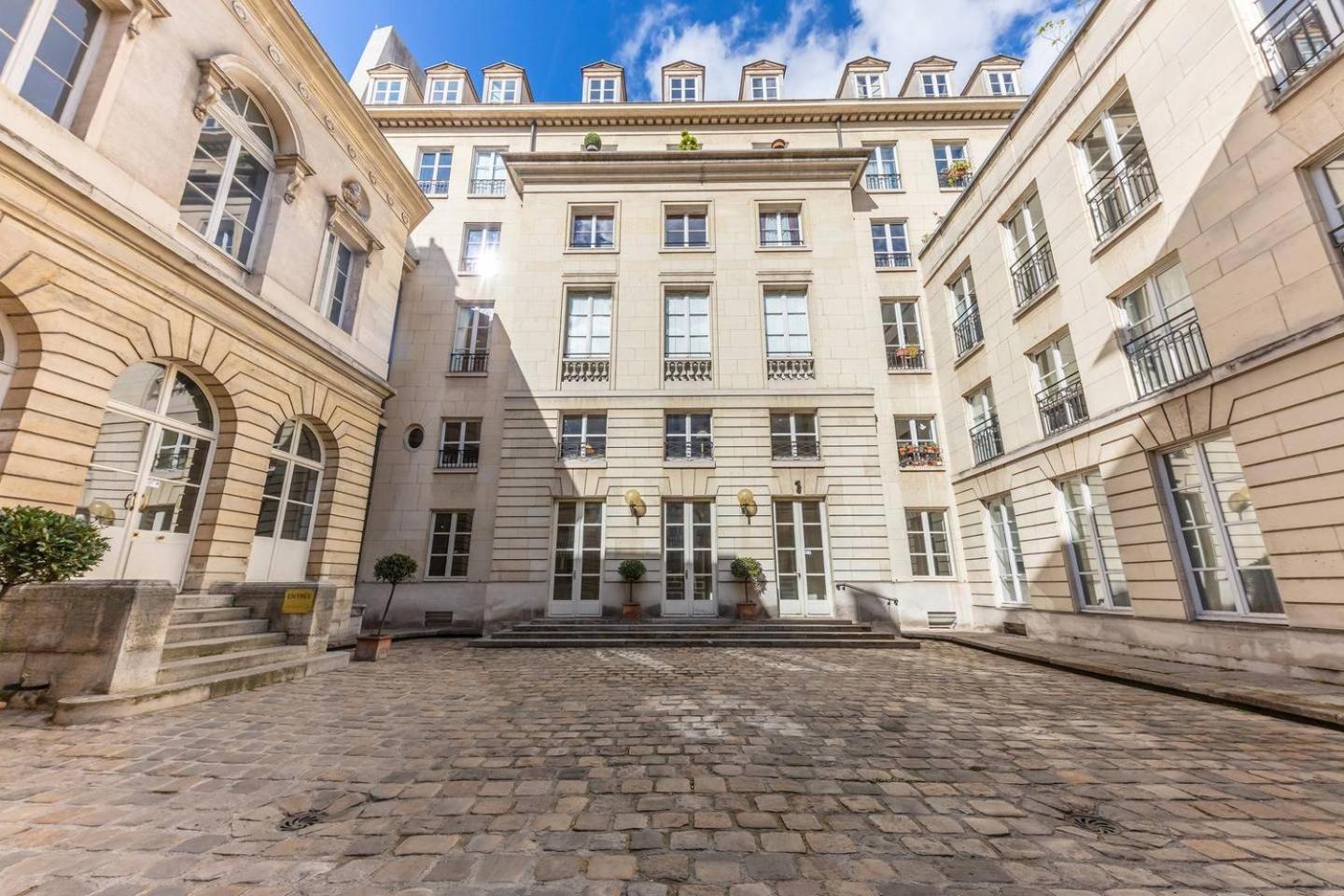 Home In Paris Marais Elegant Flat In Old Paryż Zewnętrze zdjęcie